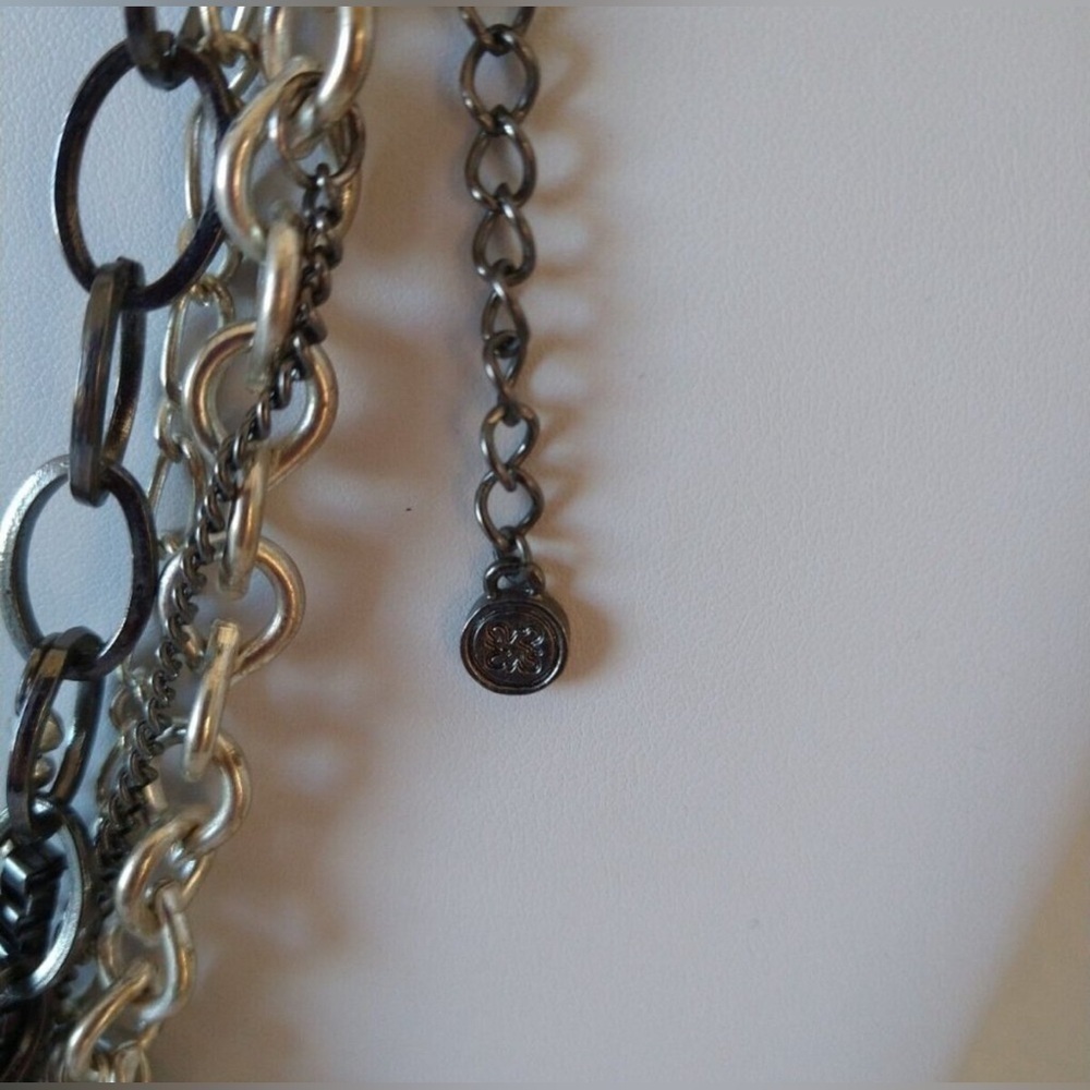[Fashion‎] layered Necklace EUC SILVER - Picture 2 of 5